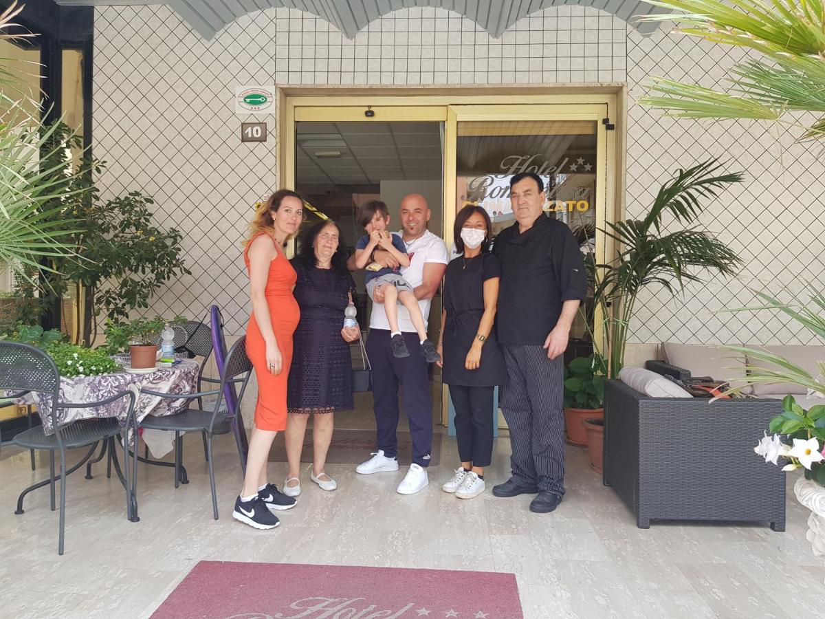 Hotel Romantica Rimini Dış mekan fotoğraf