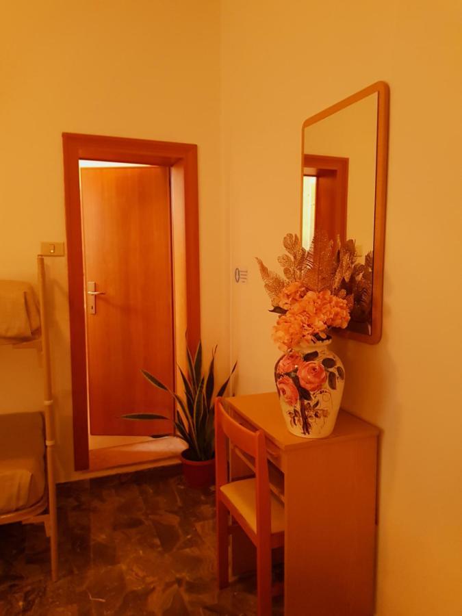 Hotel Romantica Rimini Dış mekan fotoğraf