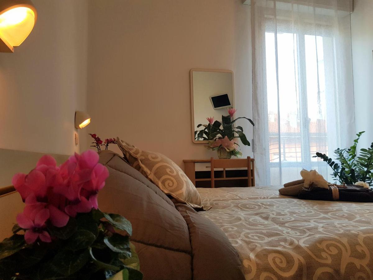 Hotel Romantica Rimini Dış mekan fotoğraf
