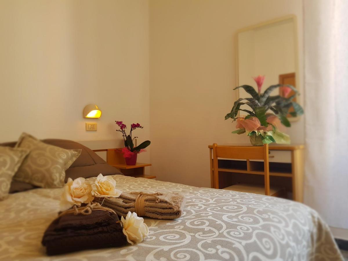 Hotel Romantica Rimini Dış mekan fotoğraf